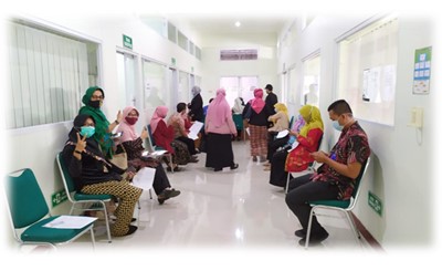 Vaksinasi Covid-19 Menyasar Guru dan Karyawan SMA Negeri 3 Slawi