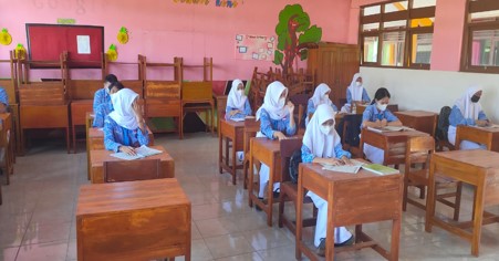 SMAN 3 Slawi Melaksanakan PTM Terbatas