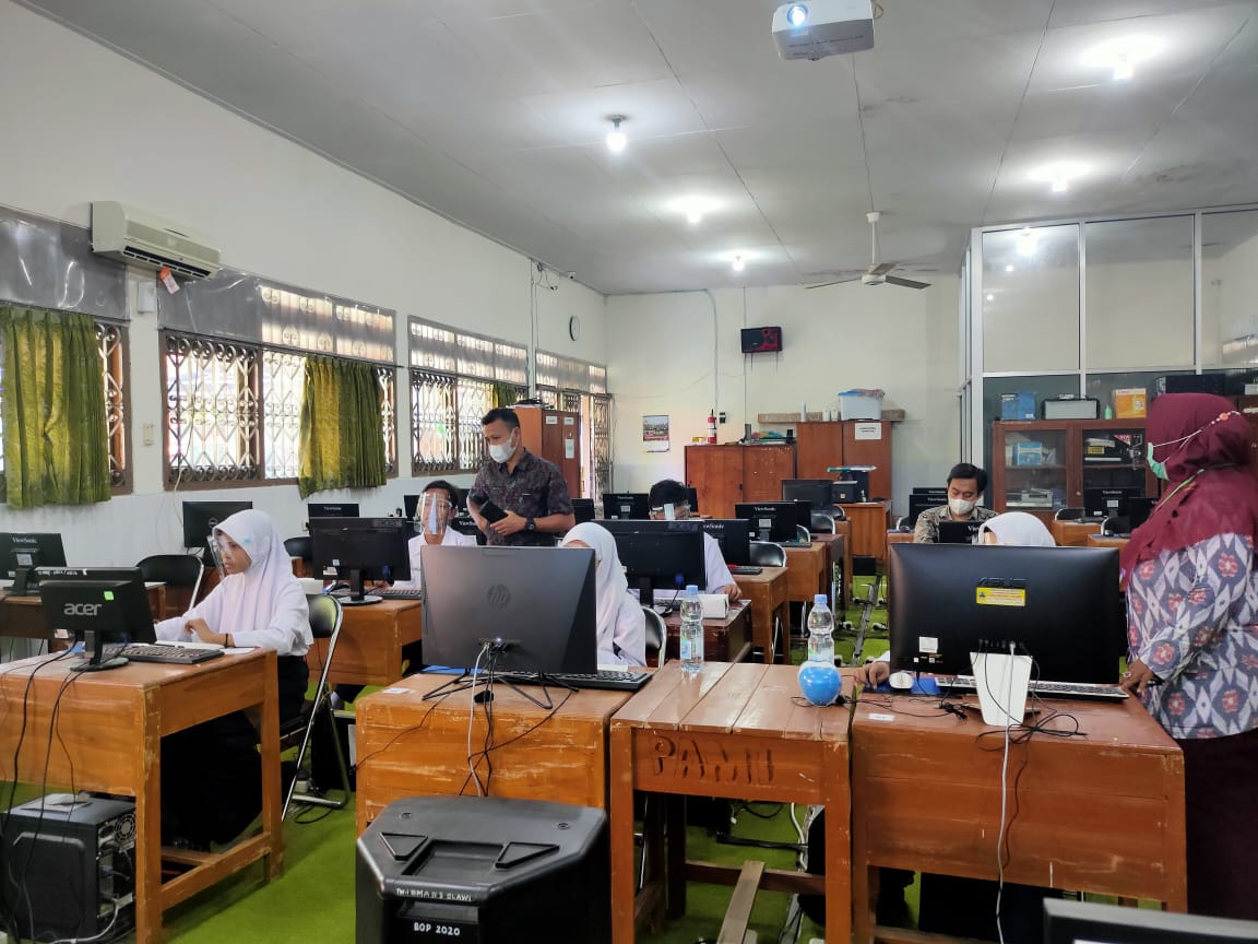 SMAN 3 Slawi Menjadi Tempat ANBK bagi SLB Manunggal Slawi