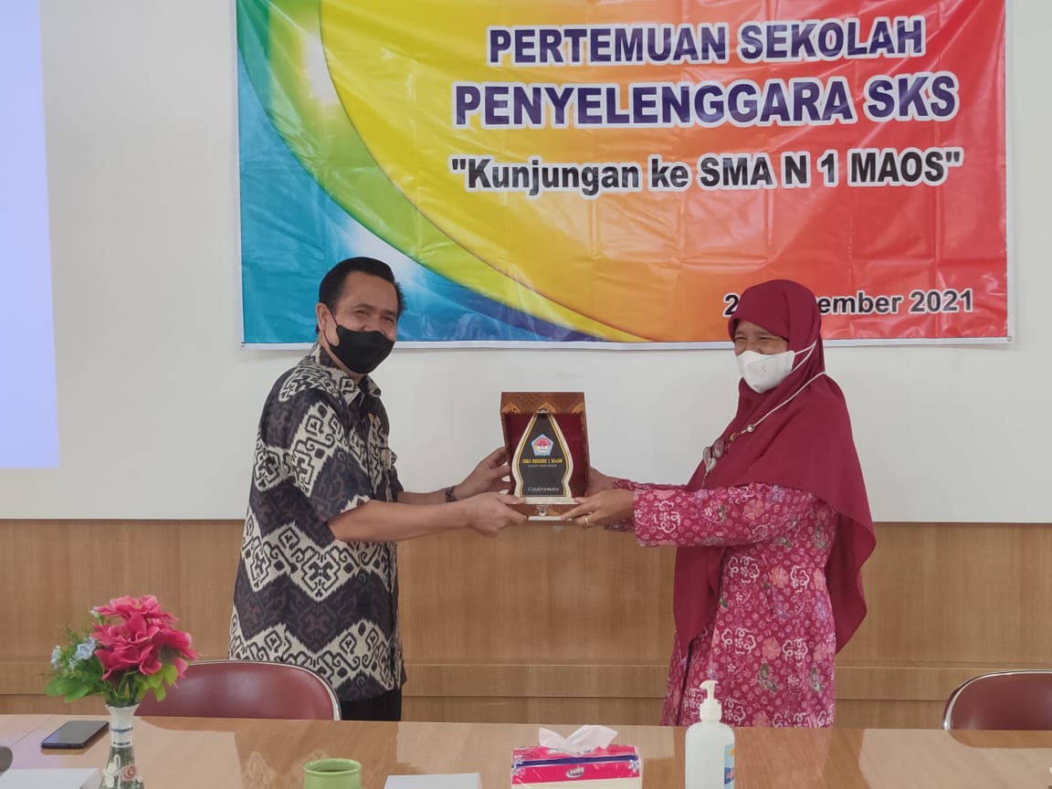 Study Banding ke Maos, SMAN 3 Slawi Kokohkan Kurikulum SKS