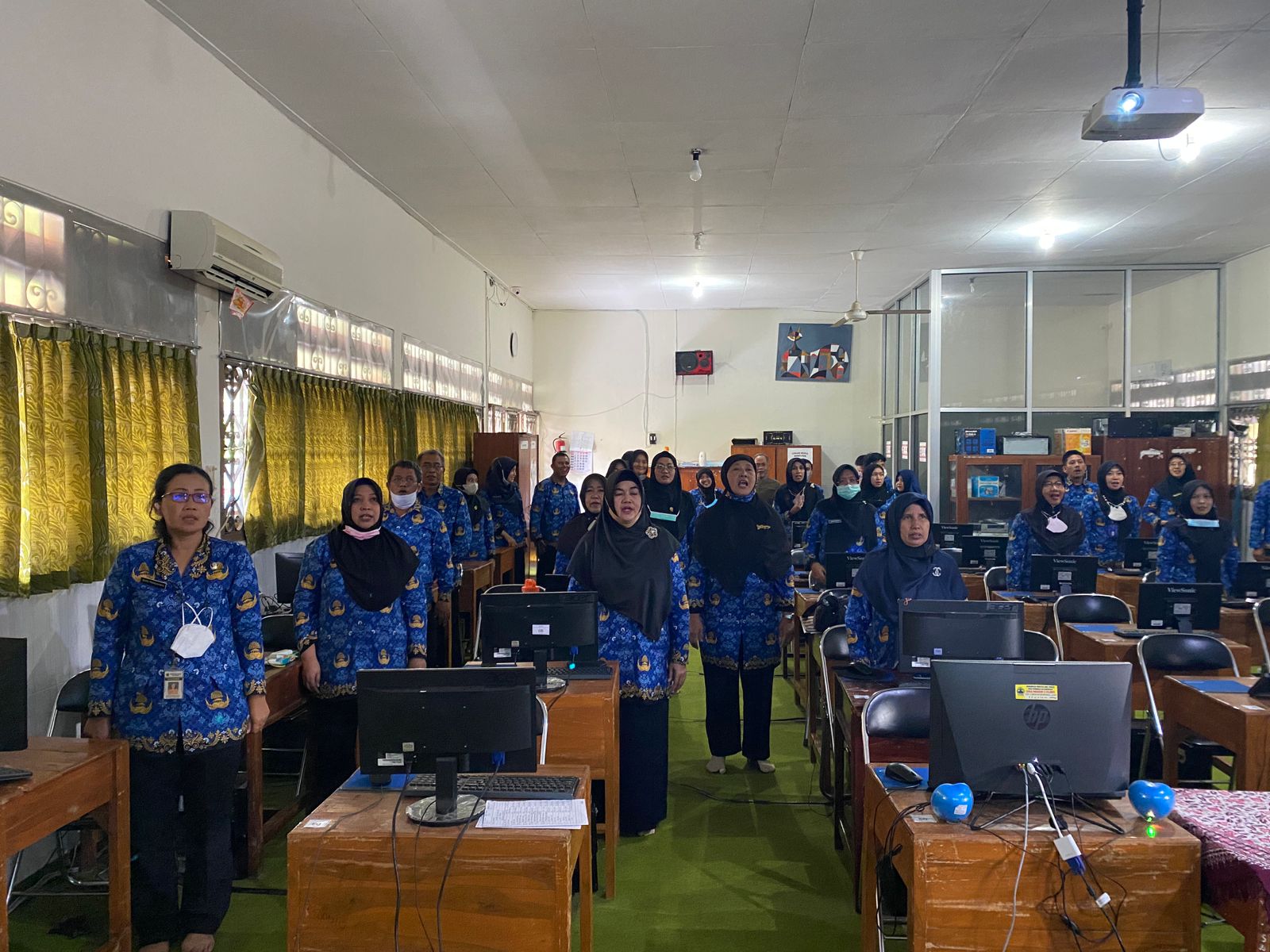SMAN 3 Slawi Ikuti Webinar Hari Korpri Secara Virtual