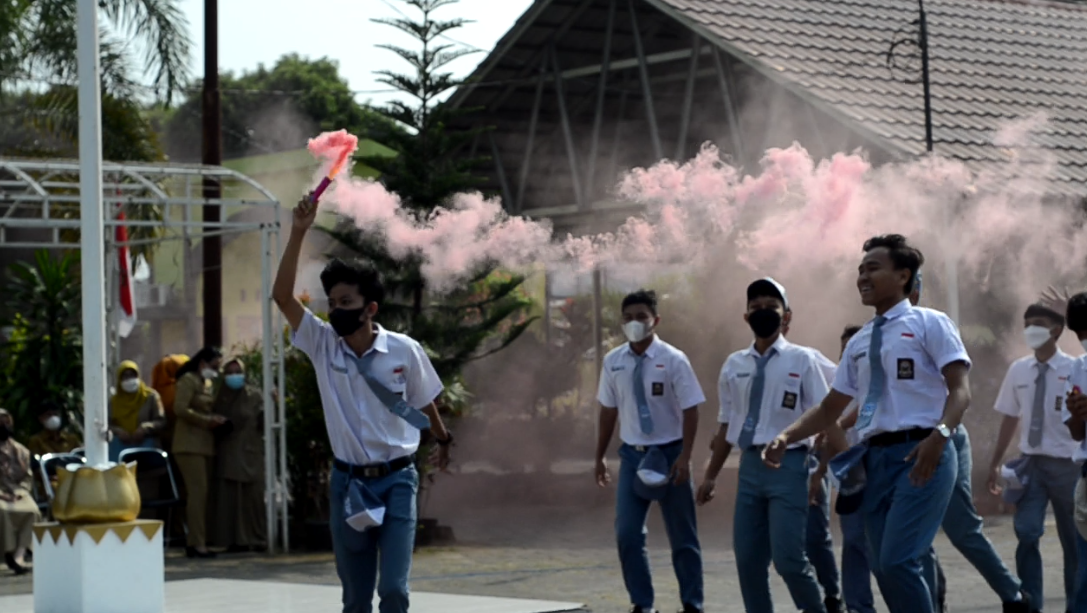 Perayaan HUT ke-33 SMA Negeri 3 Slawi: “Kilau 33 Berkarya” yang Spektakuler