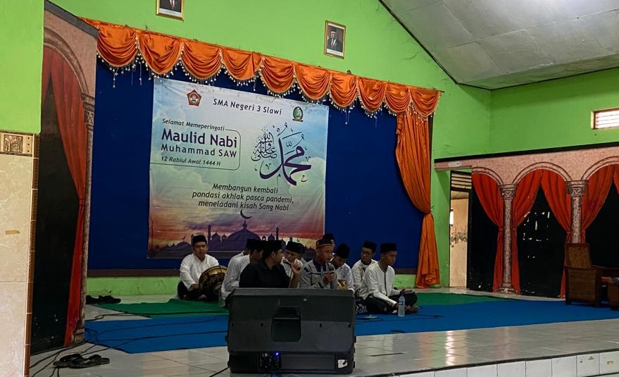 Civitas SMAN 3 Slawi Gelar Tablig Akbar Maulid Nabi Muhammad SAW