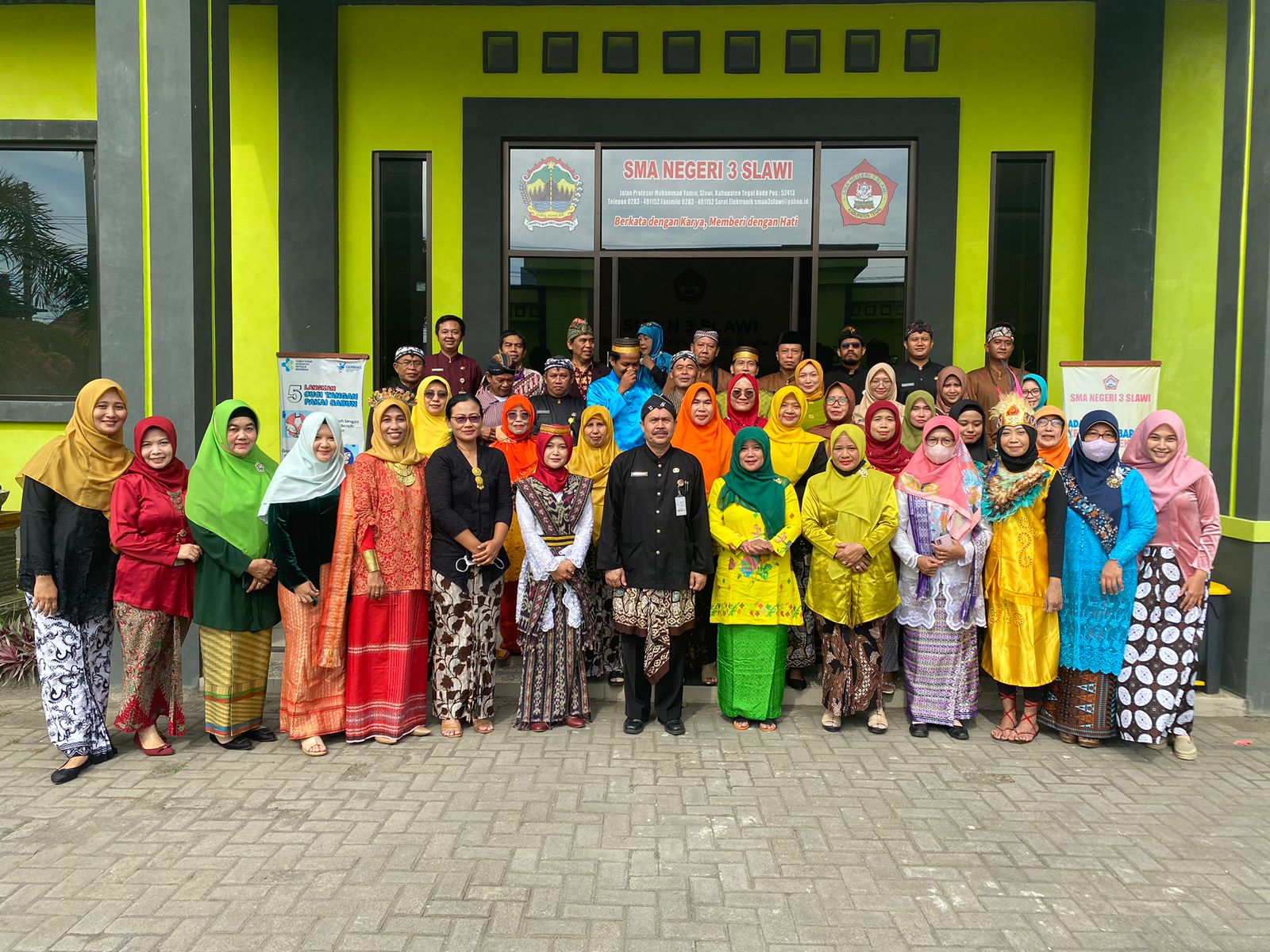 SMAN 3 Slawi Gelar Upacara Sumpah Pemuda dan Pelantikan OSIS/MPK